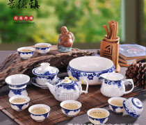 瓷都匠心，美妝雅韻 景德鎮玲瓏茶杯與精選化妝品推薦